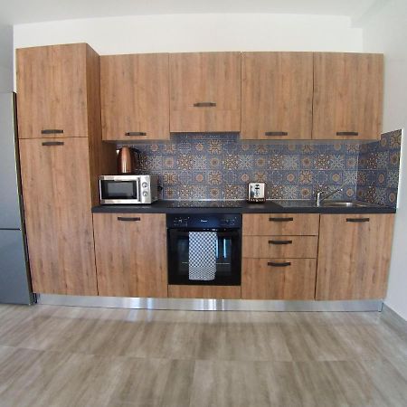 F7 Room 2, Private Bedroom Two Single Beds Shared Bathroom In Shared Flat Msida Extérieur photo